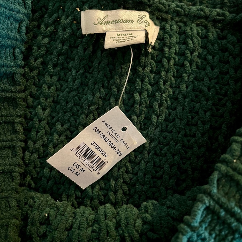 NWT American Eagle Outfitters Forest Green Crew Neck Sweater Size M - Picture 2 of 7